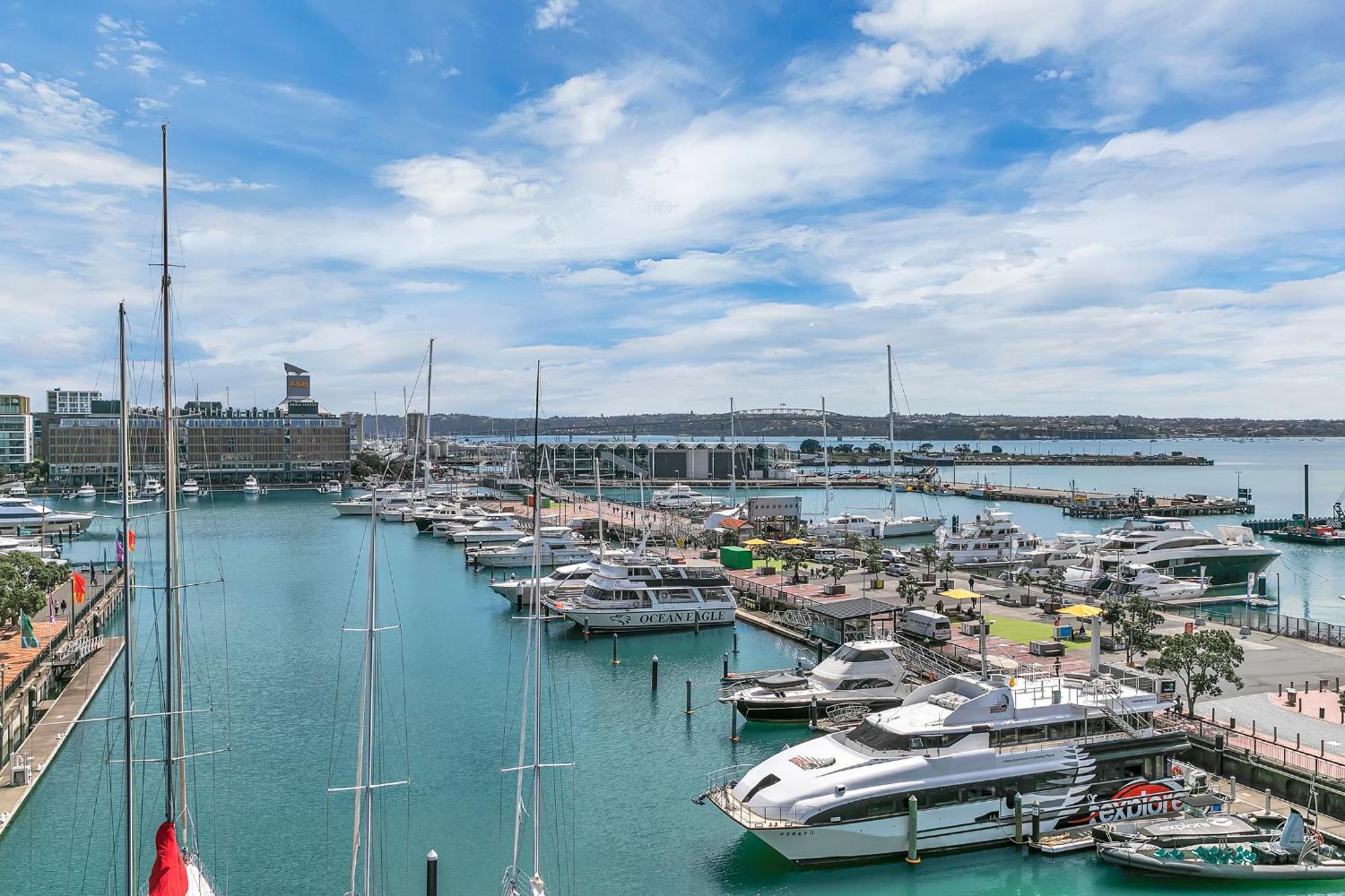 Exquisite Sun Soaked Corner Apartment Auckland Esterno foto